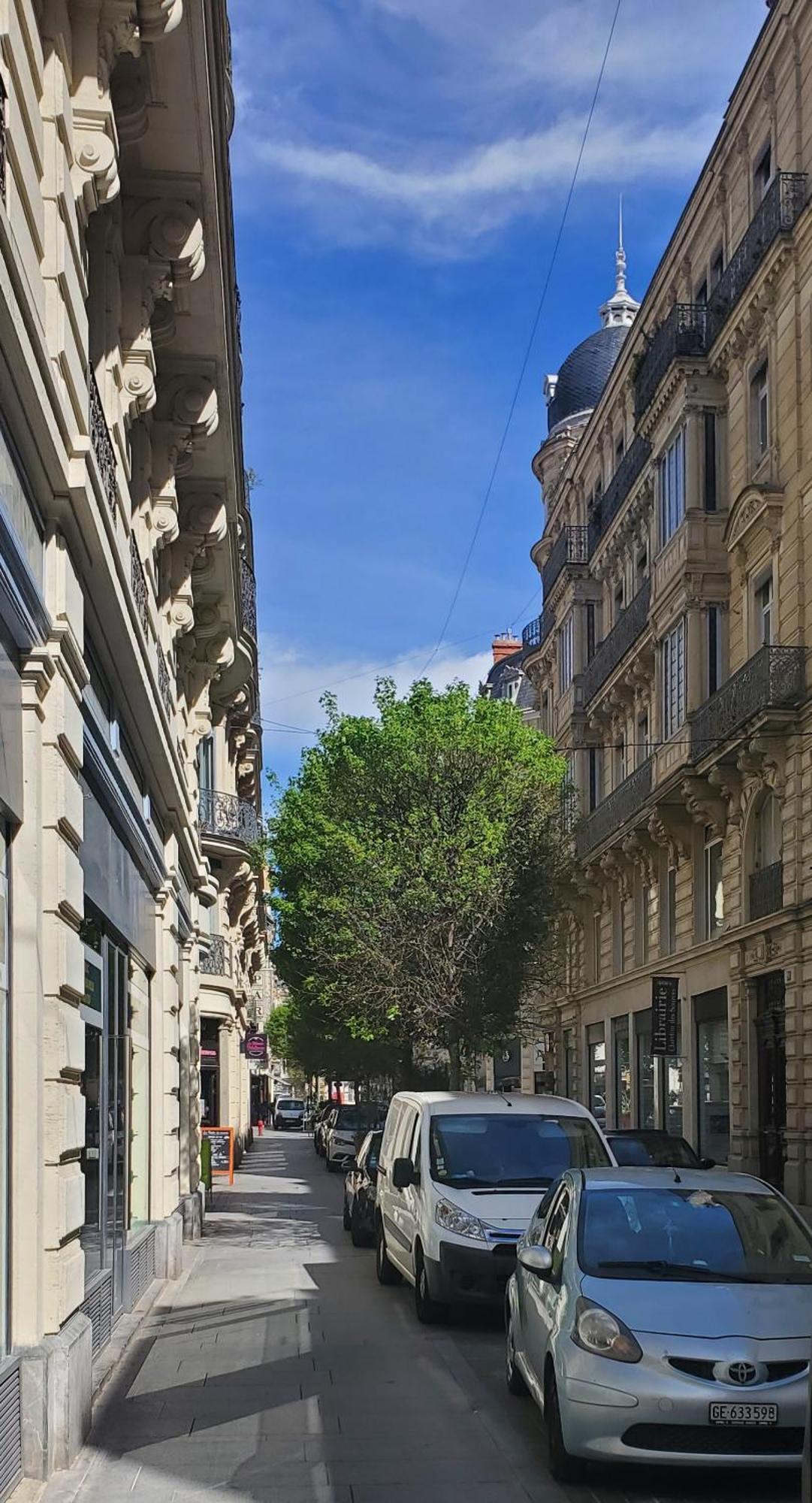 Le Grenier, Climatisation Terrasse Wi-Fi Netflix 15 Mn Coeur De Ville Beziers Ngoại thất bức ảnh